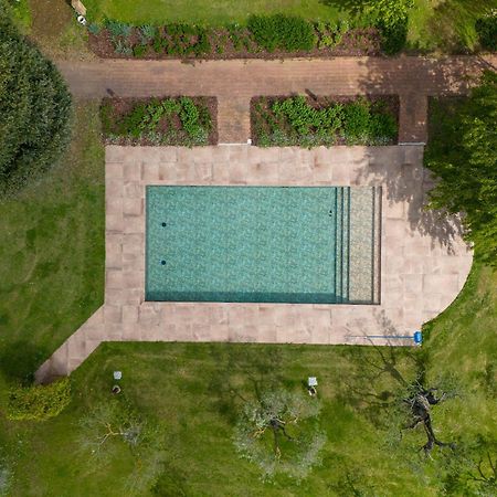 Equo Suites Petrignano Del Lago Eksteriør billede